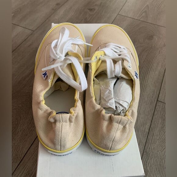 Hurley Delano women’s sneaker. Very beautiful and comfortable. - Picture 6 of 6